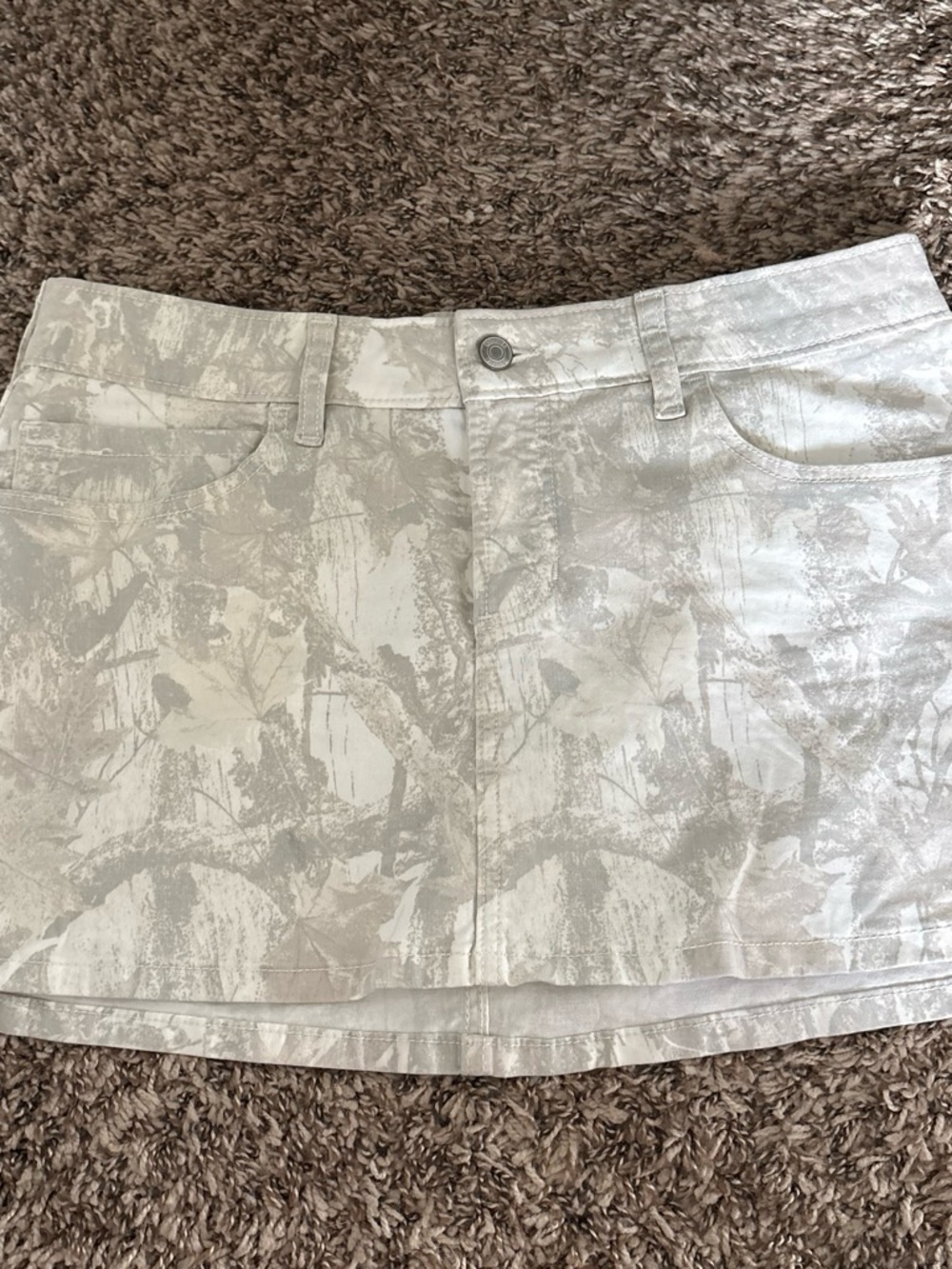 Hollister Camo Cream Patterned Mini Skirt